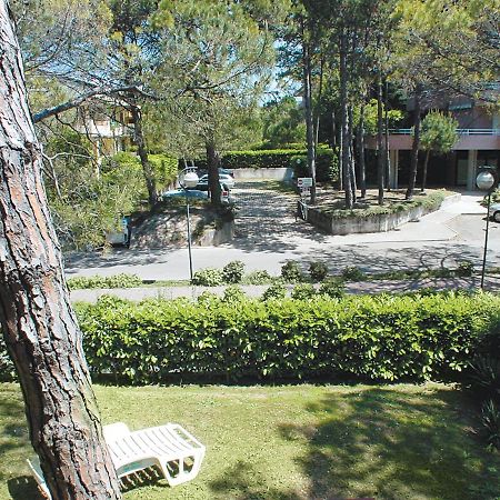 Апартаменты Flat In Lignano Pineta Линьяно-Саббьядоро Экстерьер фото